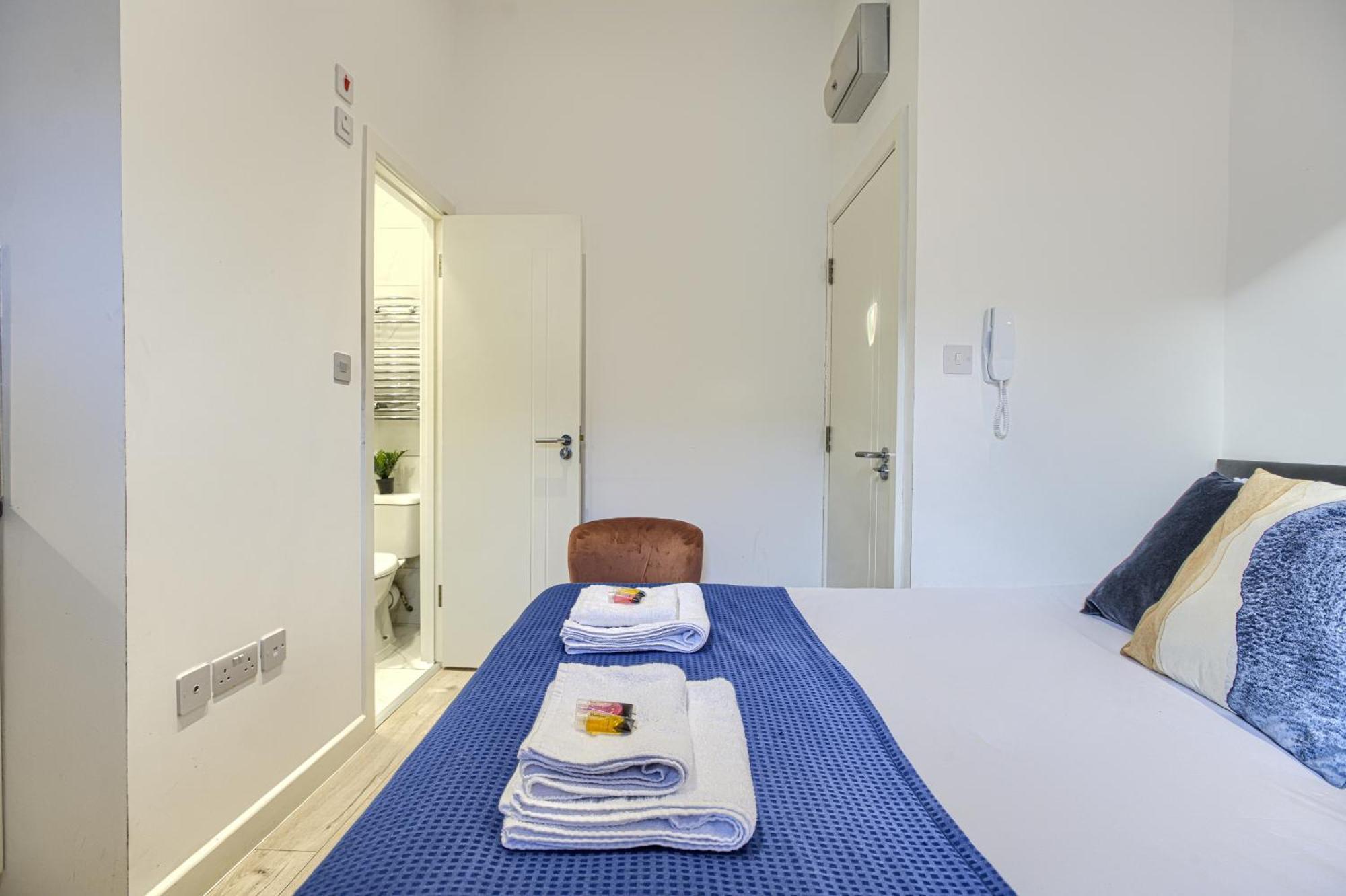 The Finsbury Deluxe Apartments London Szoba fotó